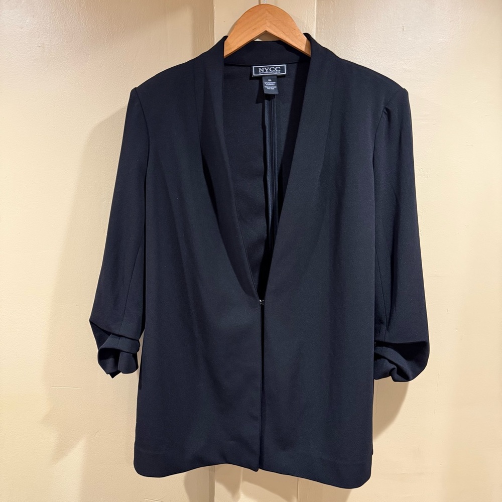 ✨NYCC Black Open Front Blazer